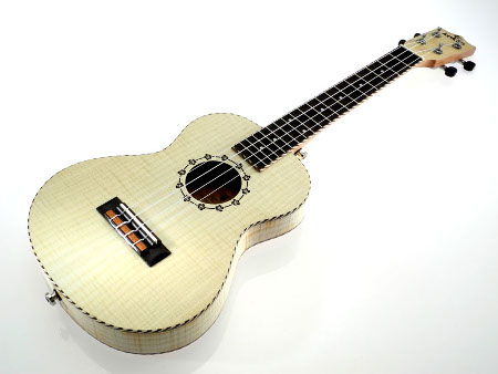 Koki'o flamed maple thinbody tenor Ukulele w/bag