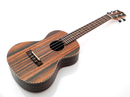 Koki'o ebony tenor Ukulele 
