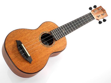 Koki'o solid top mahogany soprano Ukulele w/bag