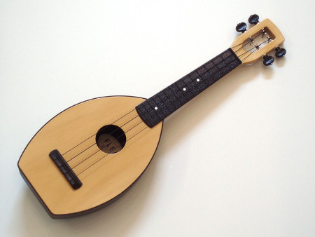 Flea Concert Ukulele incl. Gigbag, natural top